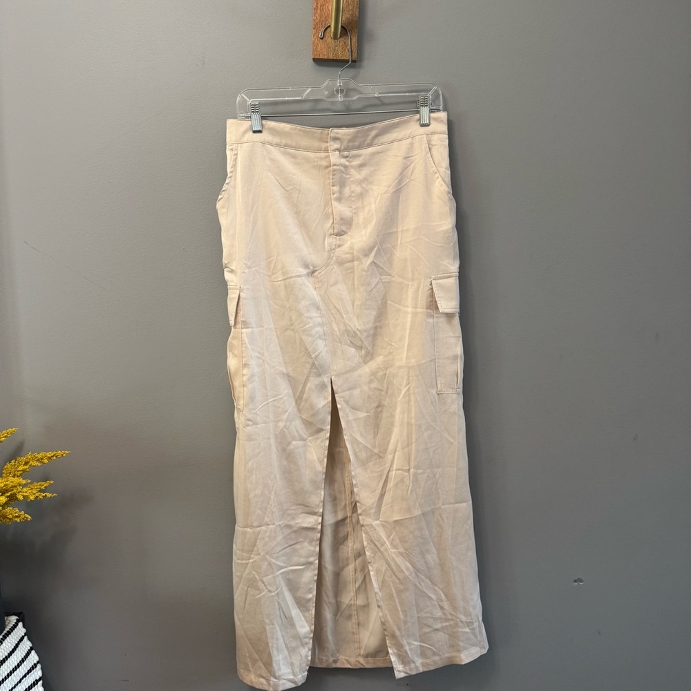 Promesa Silky Elegant Cream Skirt Size Large